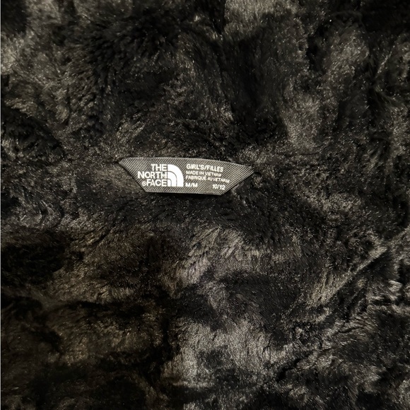 Children unisex Northface water resistant winter coat. - Picture 3 of 6